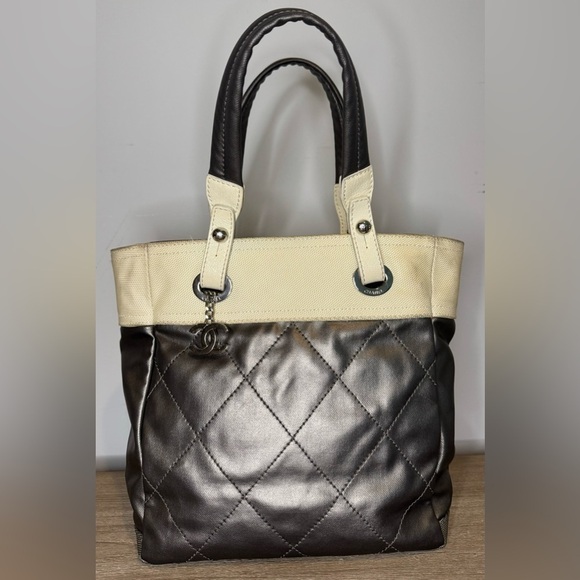 CHANEL Black and Cream Quilted Tote - Picture 1 of 14